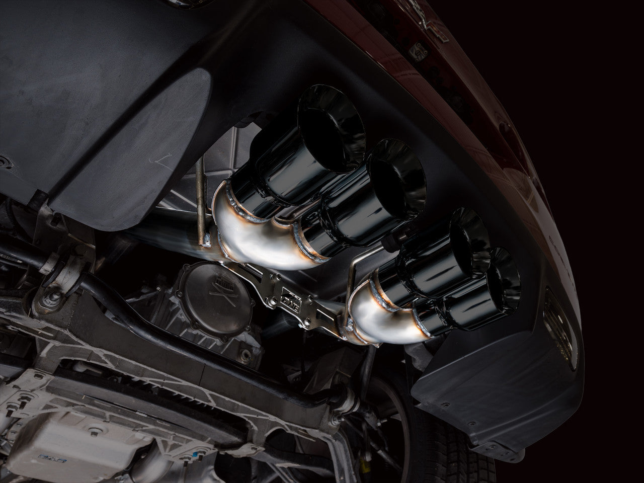 AWE Track Edition Axleback Exhaust Black Tips (2009 - 2013 C6 Corvette 6.2L) 3020-43662