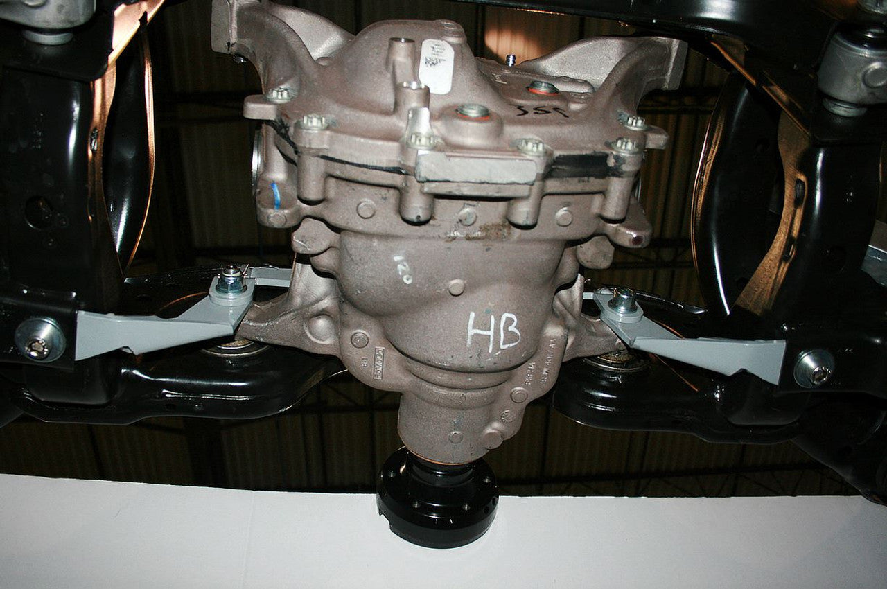 Steeda Hardcore IRS Differential Support Brackets (2015 - 2023 Mustang) 555-4050